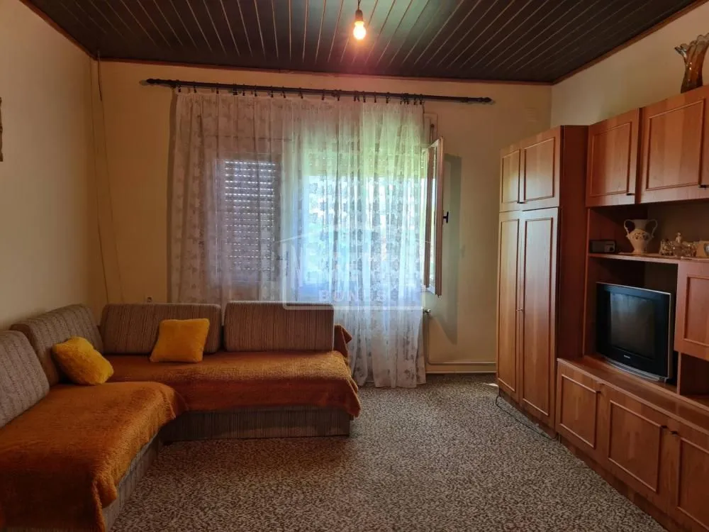 Prodaja, kuća, 160m², Bajmok, Subotica