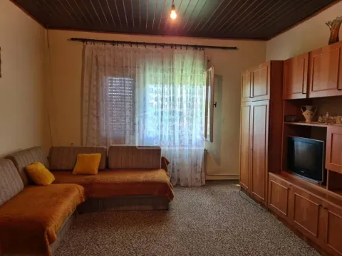 Prodaja, kuća, 160m², Bajmok, Subotica - image 3