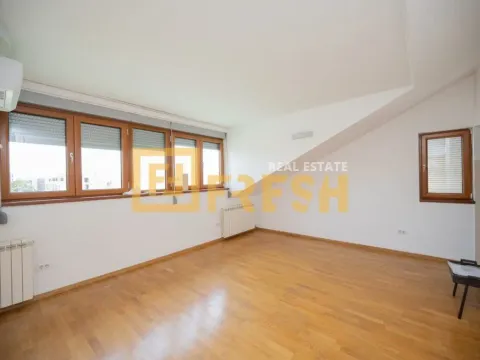 Izdavanje, trosoban stan, 100m², Tološi, Podgorica - image 2