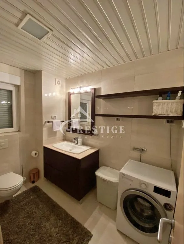 Rent, three bedroom apartment, 120m², City Kvart, Podgorica