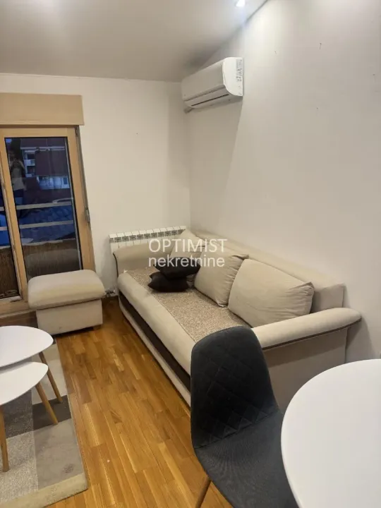 Prodaja, jednosoban stan, 34m², Kluz, Zvezdara Sve Podlokacije