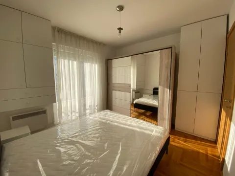 Prodaja, jednosoban stan, 48m², Stari Aerodrom, Podgorica - image 6