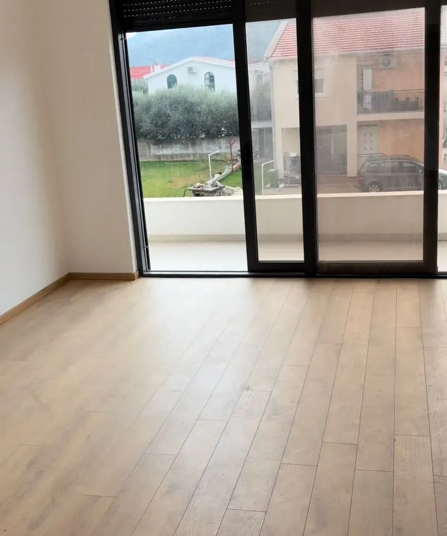 Sale, house, 225m², Bar, Crna Gora