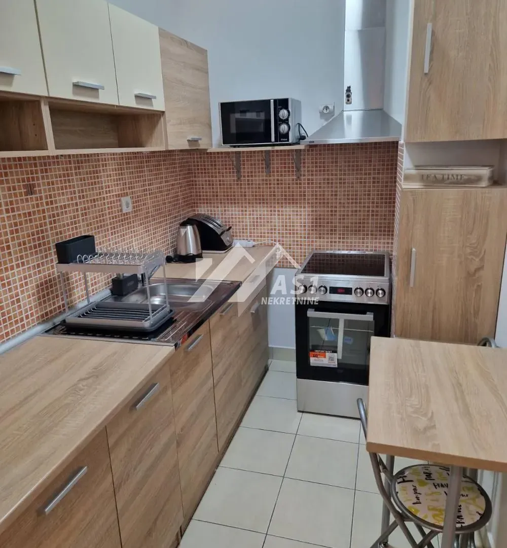 Izdavanje, dvosoban stan, 55m², Novi Sad Sve Podlokacije, Novi Sad