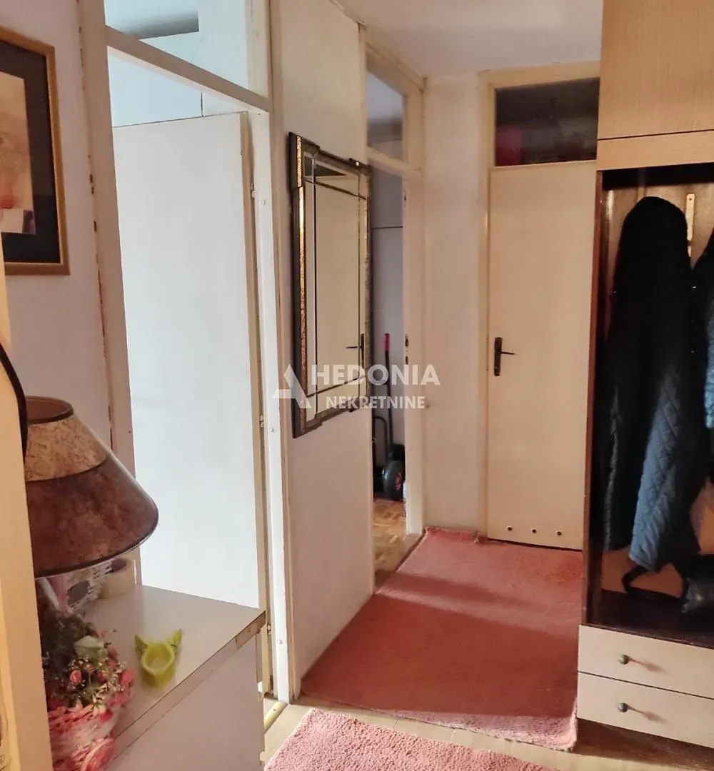 Sale, two bedroom apartment, 62m², Novi Beograd Blok 70, Novi Beograd Sve Podlokacije