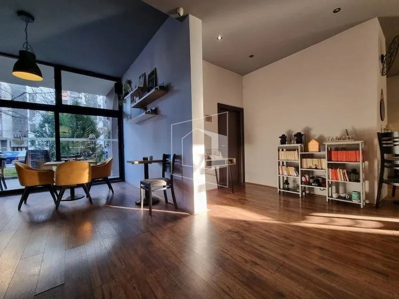 Sale, office space, 351m², Blok 5, Podgorica