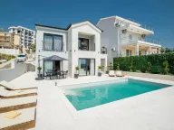 Sale, house, 160m², Bečići, Budva - image 1