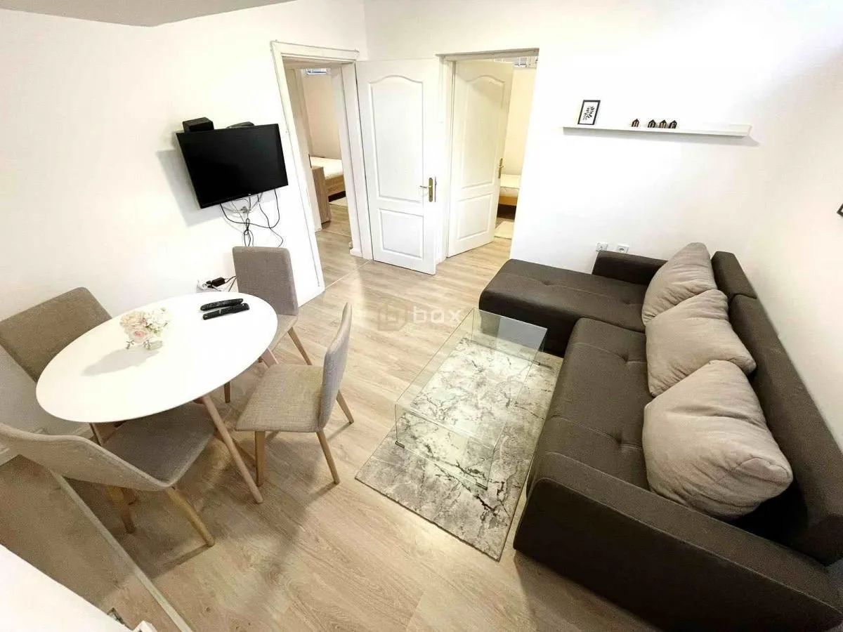 Prodaja, trosoban stan, 50m², Medijana, Niš