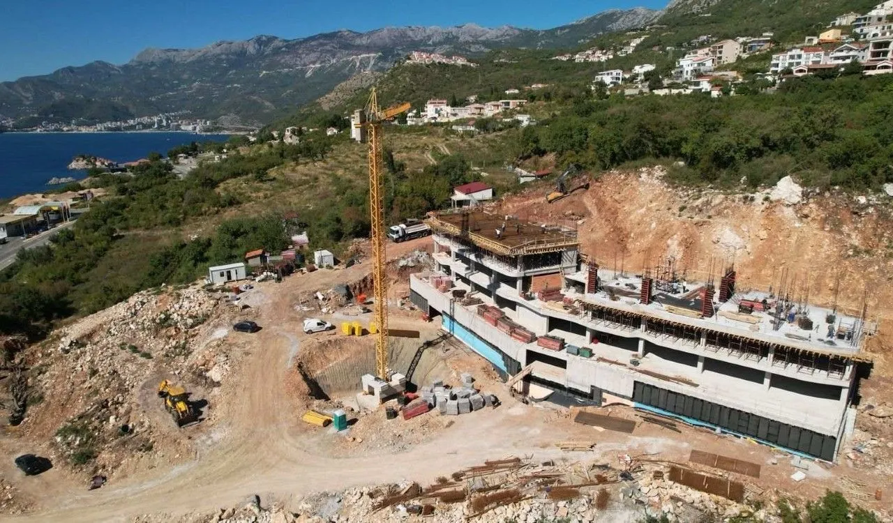 Prodaja, garsonjera, 63m², Reževići, Budva