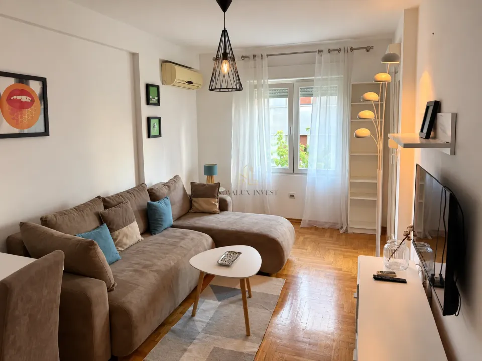 Izdavanje, jednosoban stan, 39m², Preko Morače, Podgorica