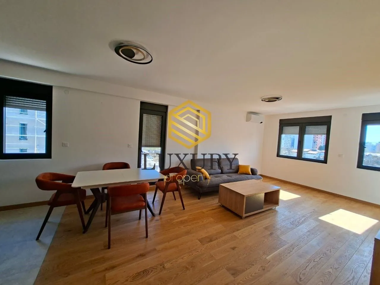 Prodaja, jednosoban stan, 57m², Tološka šuma, Podgorica