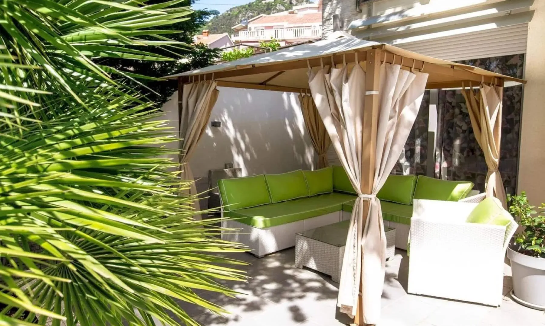 Prodaja, kuća, 300m², Podkošljun, Budva