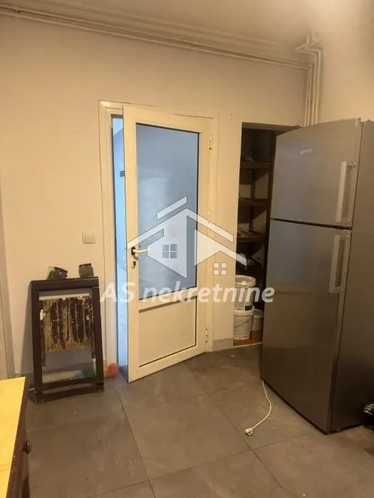 Rent, house, 250m², Zemun Sve Podlokacije, Beograd