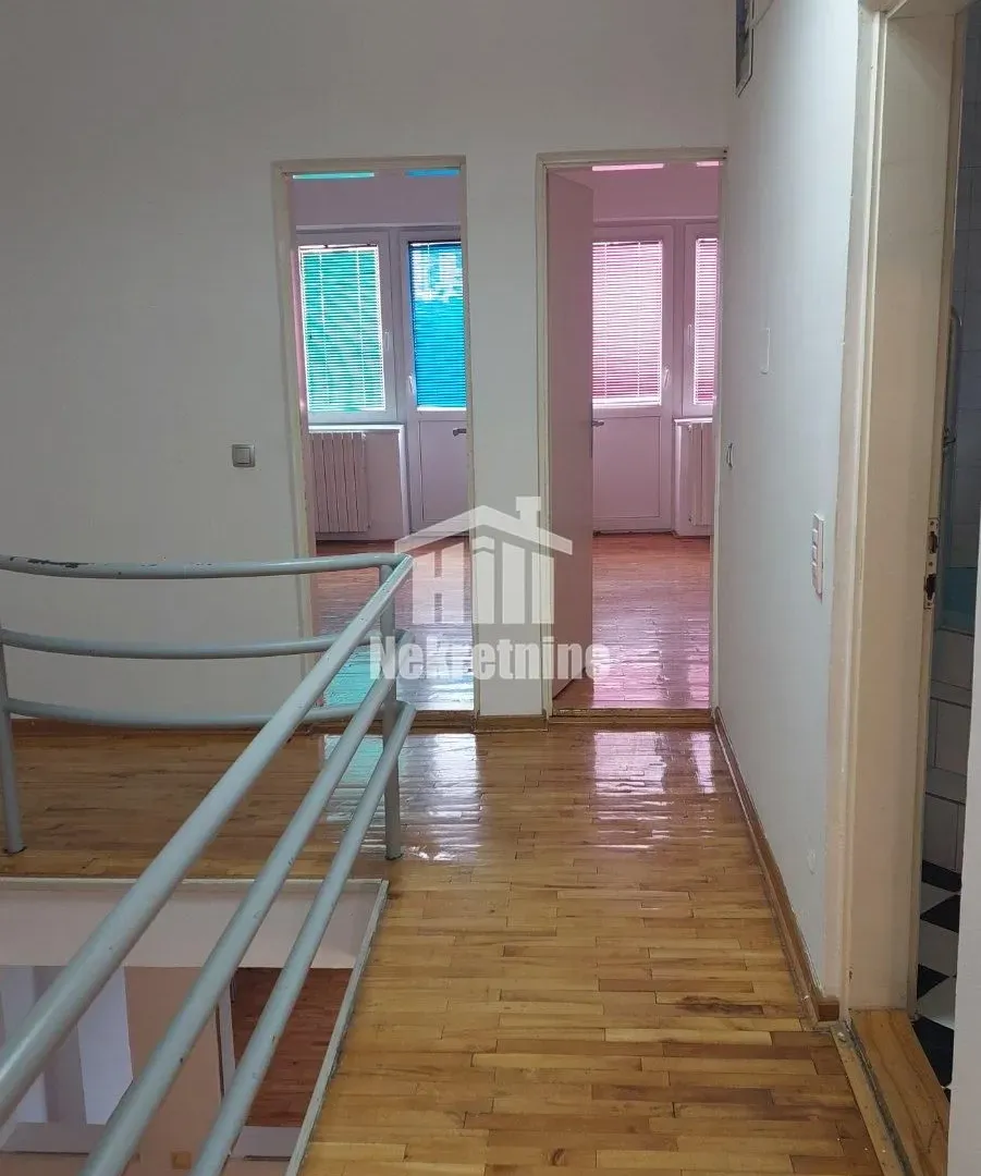 Rent, house, 180m², Čukarica, Beograd