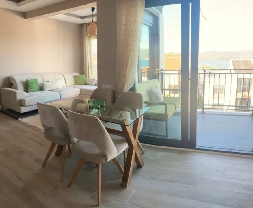 Rent, two bedroom apartment, 70m², Kava, Tivat