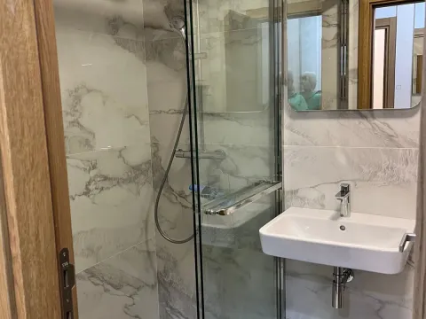 Izdavanje, jednosoban stan, 43m², City Kvart, Podgorica - image 10