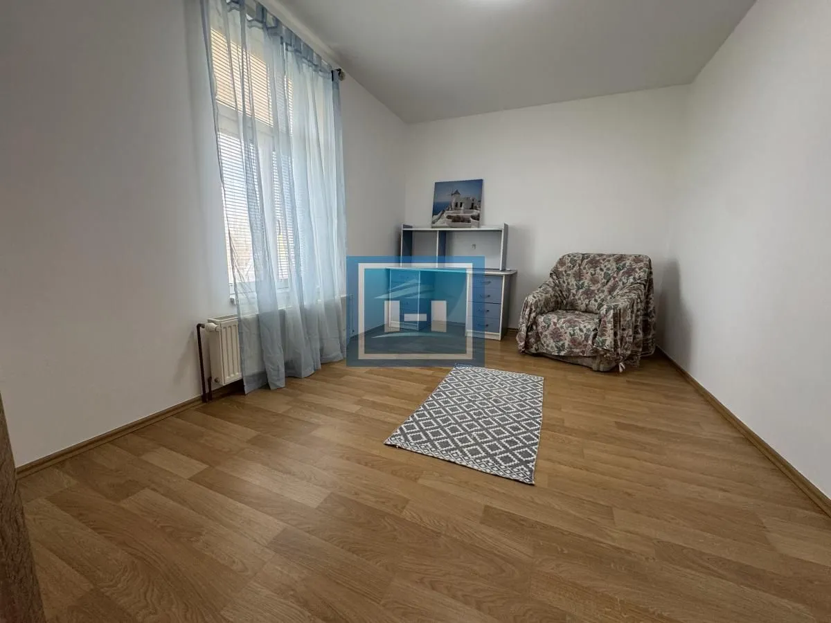 Rent, three bedroom apartment, 100m², Ćuprija, Srbija