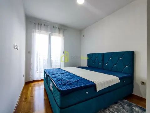 Bedroom with a double bed and access to the terrace. - image 11