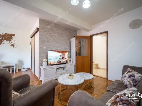 Sale, three bedroom apartment, 88m², Dobrota, Kotor - image 5