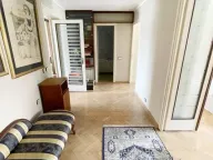 Prodaja, trosoban stan, 72m², Zeleni Venac, Beograd - image 1