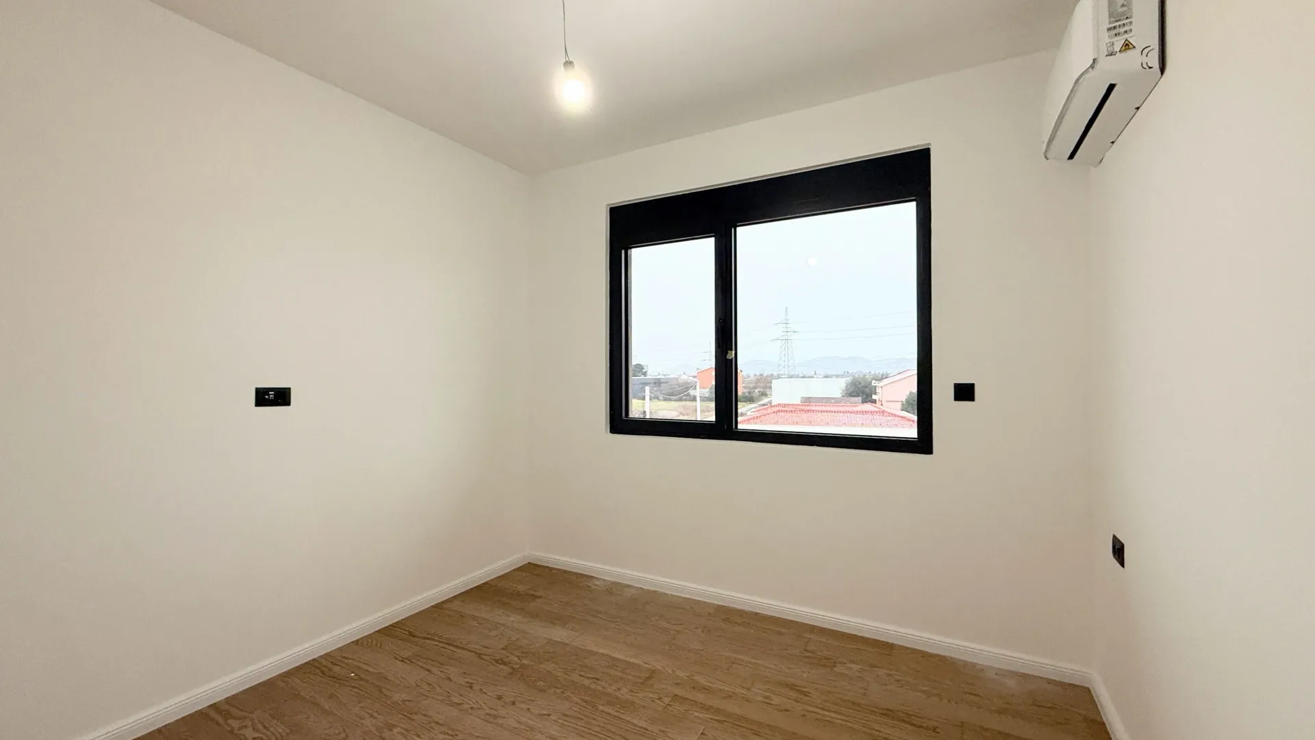 Prodaja, dvosoban stan, 84m², Donja Gorica, Podgorica