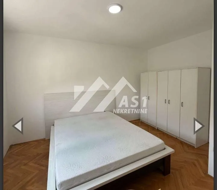 Izdavanje, četvorosoban stan, 95m², Veternik, Novi Sad Sve Podlokacije