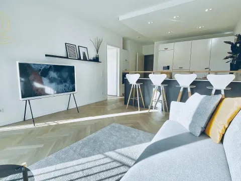 Sale, three bedroom apartment, 84m², Savski Venac, Beograd - image 2