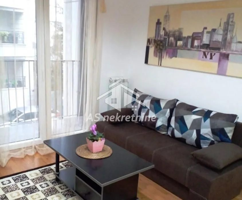 Izdavanje, dvosoban stan, 42m², Lekino Brdo, Voždovac Sve Podlokacije