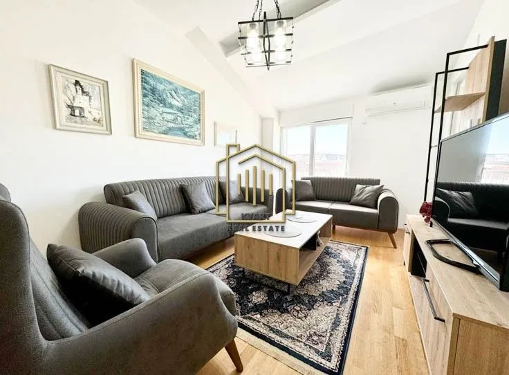 Izdavanje, dvosoban stan, 75m², Ljubović, Podgorica