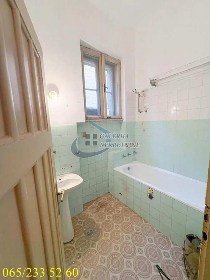 Sale, four bedroom apartment, 91m², Stari Grad, Beograd