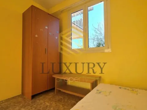 Izdavanje, trosoban stan, 100m², Kakaricka Gora, Podgorica - image 13