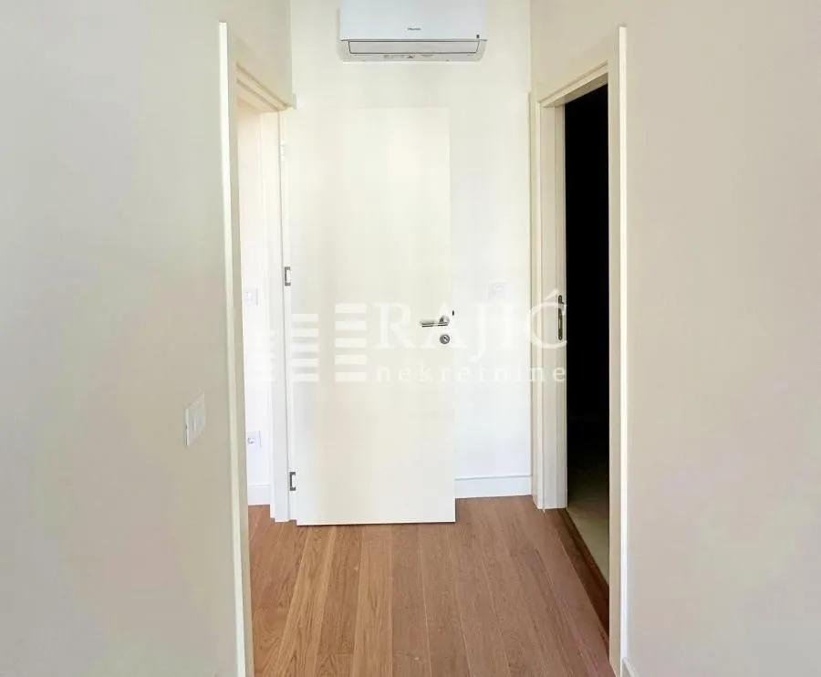 Rent, three bedroom apartment, 73m², Savski Venac, Beograd