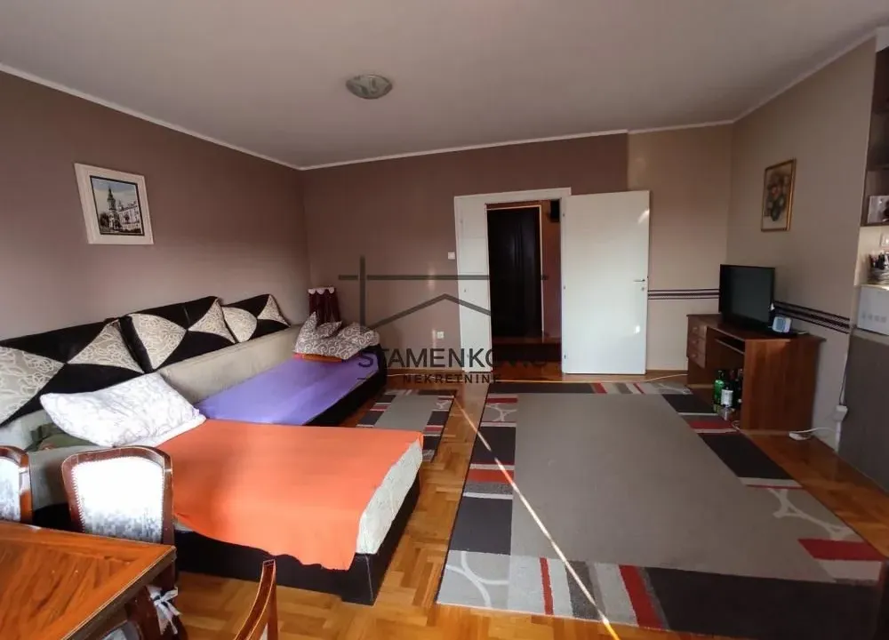 Prodaja, trosoban stan, 70m², Telep, Novi Sad Sve Podlokacije