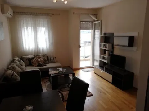 Rent, one bedroom apartment, 43m², City Kvart, Podgorica - image 2