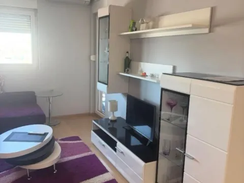 Prodaja, jednosoban stan, 46m², City Kvart, Podgorica - image 4
