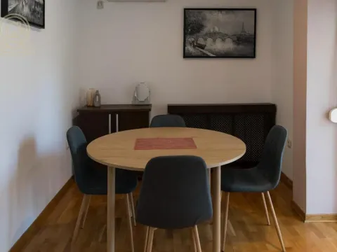 Izdavanje, trosoban stan, 75m², Voždovac Sve Podlokacije, Beograd - image 4