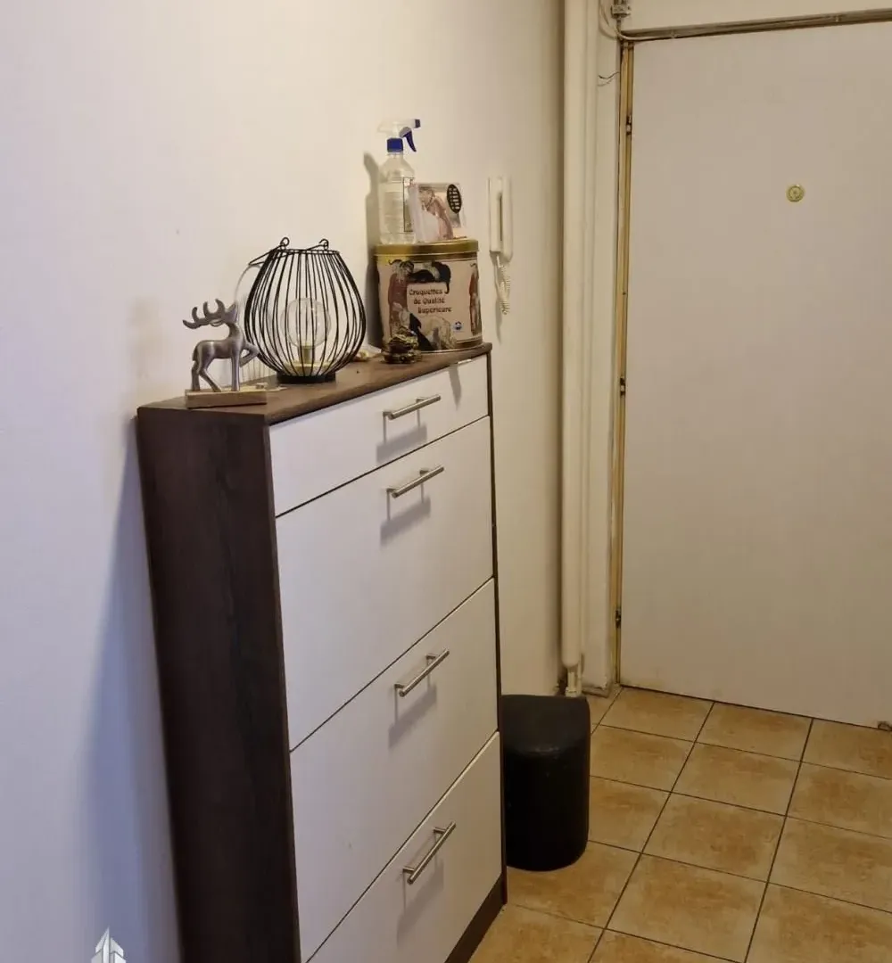 Prodaja, trosoban stan, 86m², Novi Beograd Blok 63, Novi Beograd Sve Podlokacije