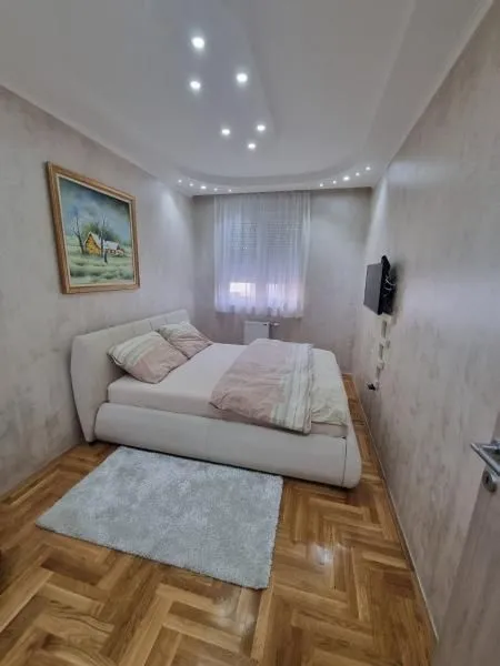 Prodaja, trosoban stan, 59m², Bulevar Evrope, Novi Sad Sve Podlokacije