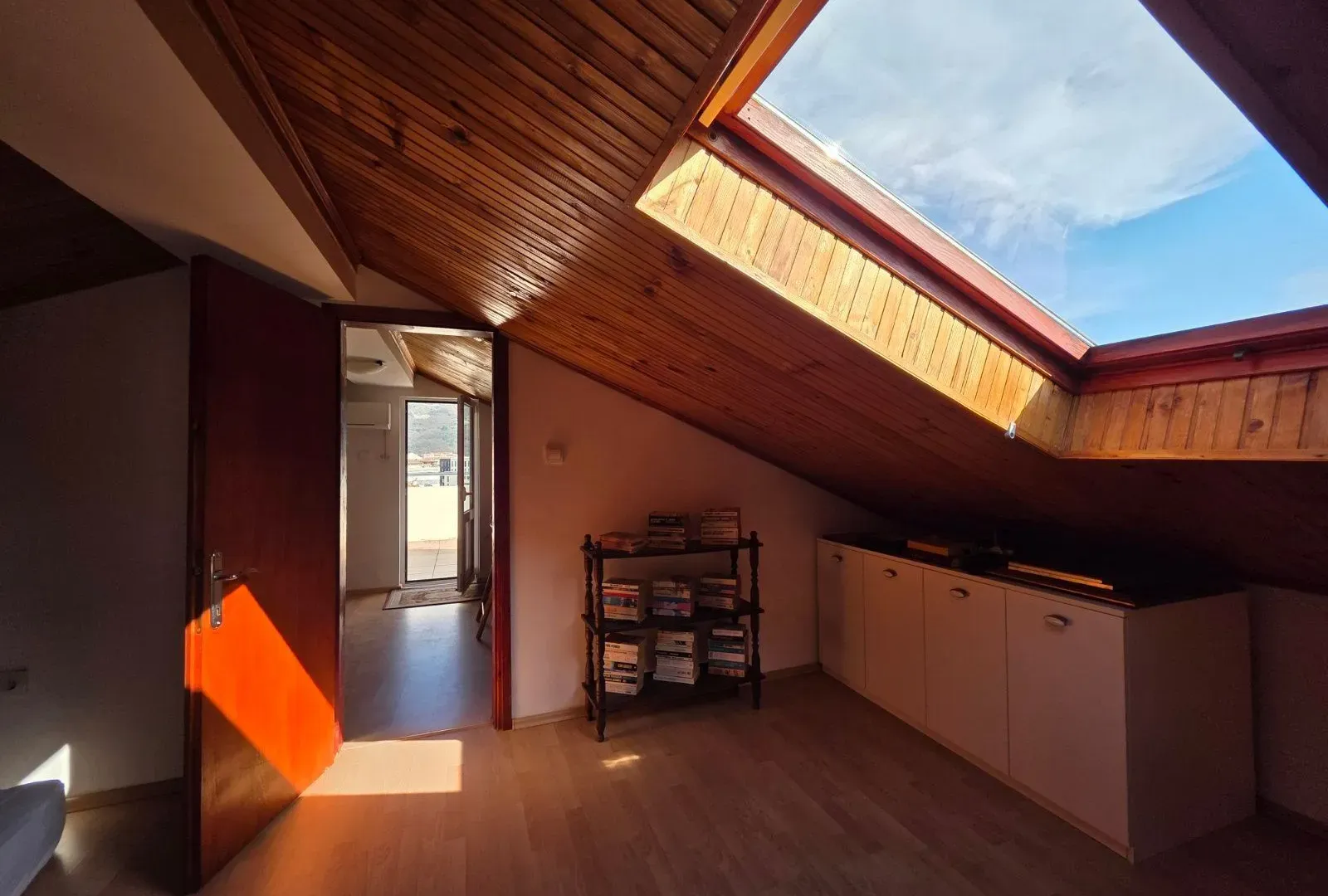Prodaja, dvosoban stan, 120m², Budva, Crna Gora