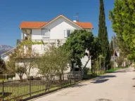 Prodaja, kuća, 370m², Kalimanj, Tivat - image 1