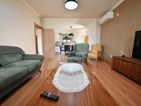 Sale, house, 200m², Rogami, Podgorica - image 7