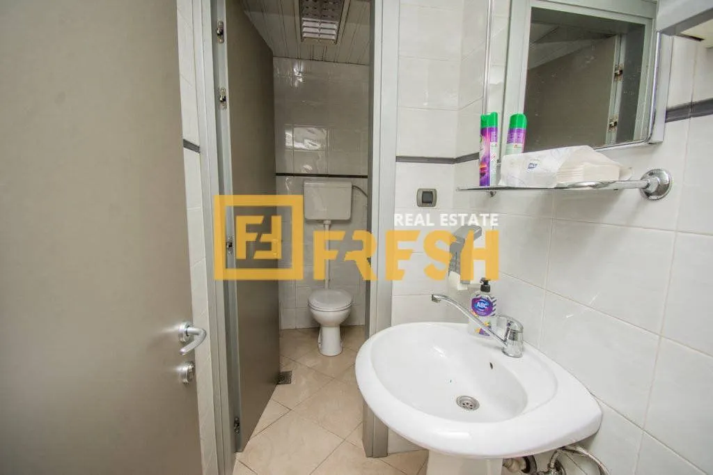 Rent, office space, 412m², Preko Morače, Podgorica