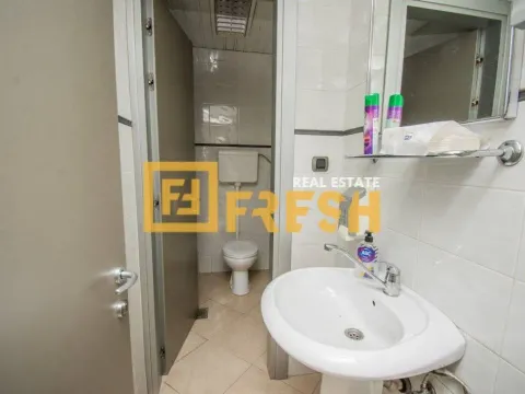 Izdavanje, poslovni prostor, 412m², Preko Morače, Podgorica - image 8