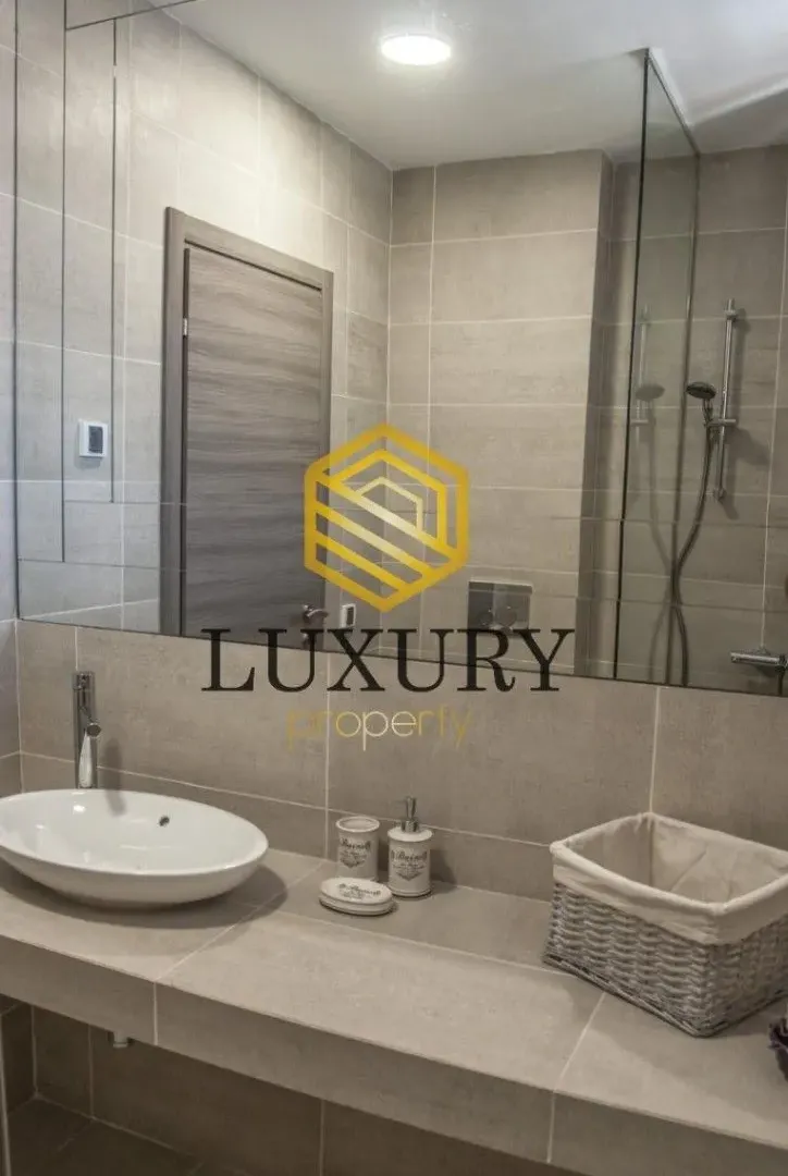 Izdavanje, jednosoban stan, 50m², Centar, Tivat