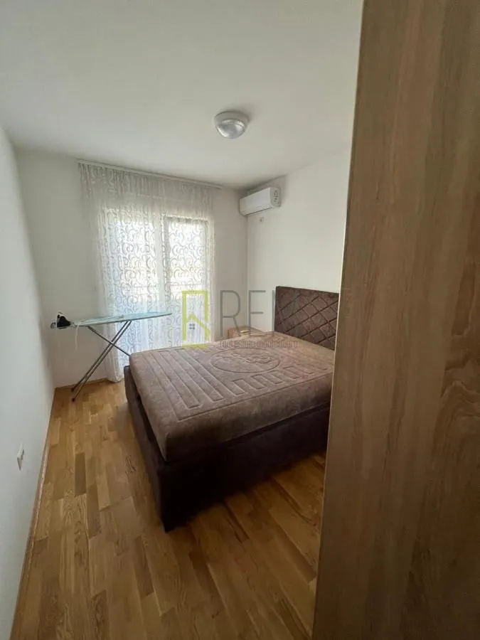 Izdavanje, jednosoban stan, 52m², Podgorica, Crna Gora