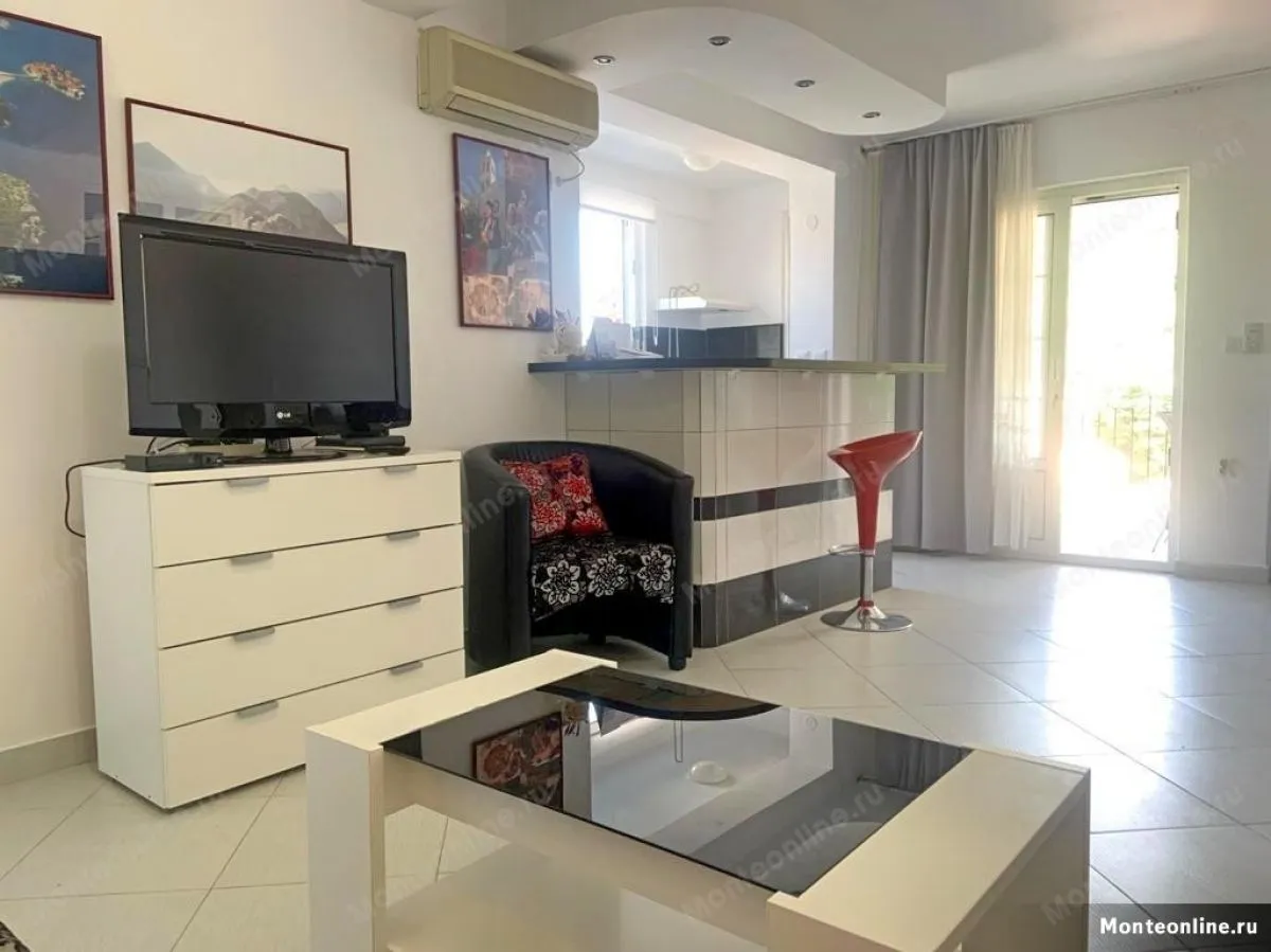 Sale, three bedroom apartment, 164m², Sveti Stefan, Budva