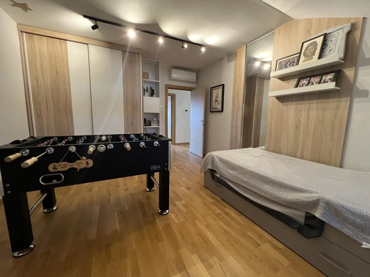Prodaja, stan, 111m², Sajam, Novi Sad Sve Podlokacije