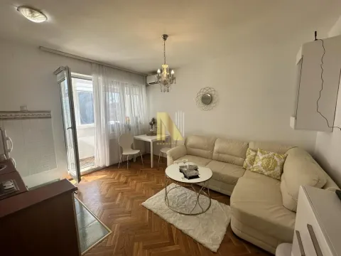 Prodaja, garsonjera, 23m², Bulevar Oslobodjenja, Novi Sad Sve Podlokacije - image 4