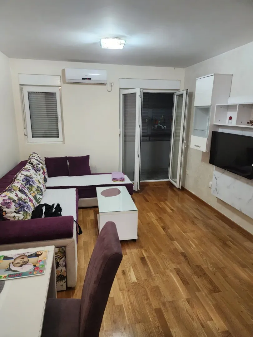 Rent, one bedroom apartment, 43m², Stari Aerodrom, Podgorica