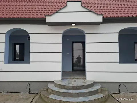 Prodaja, kuća, 200m², Karlovčić, Pećinci - image 4